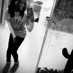 Meet your Posher, Adri